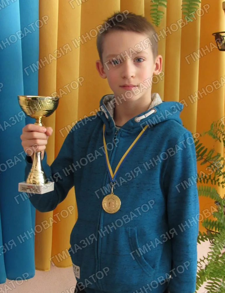 Вітаємо юного шахіста