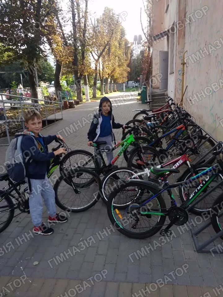 Урок фізкультури у 8Б