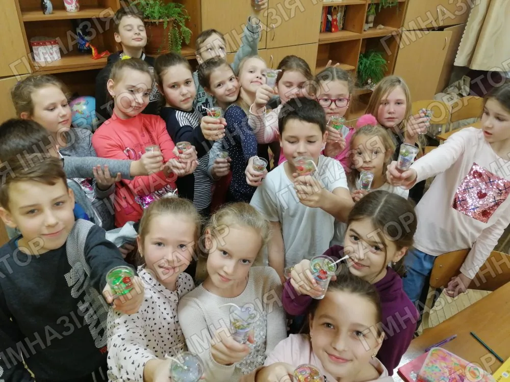 Свічки Хенд Мейд від 4-В.