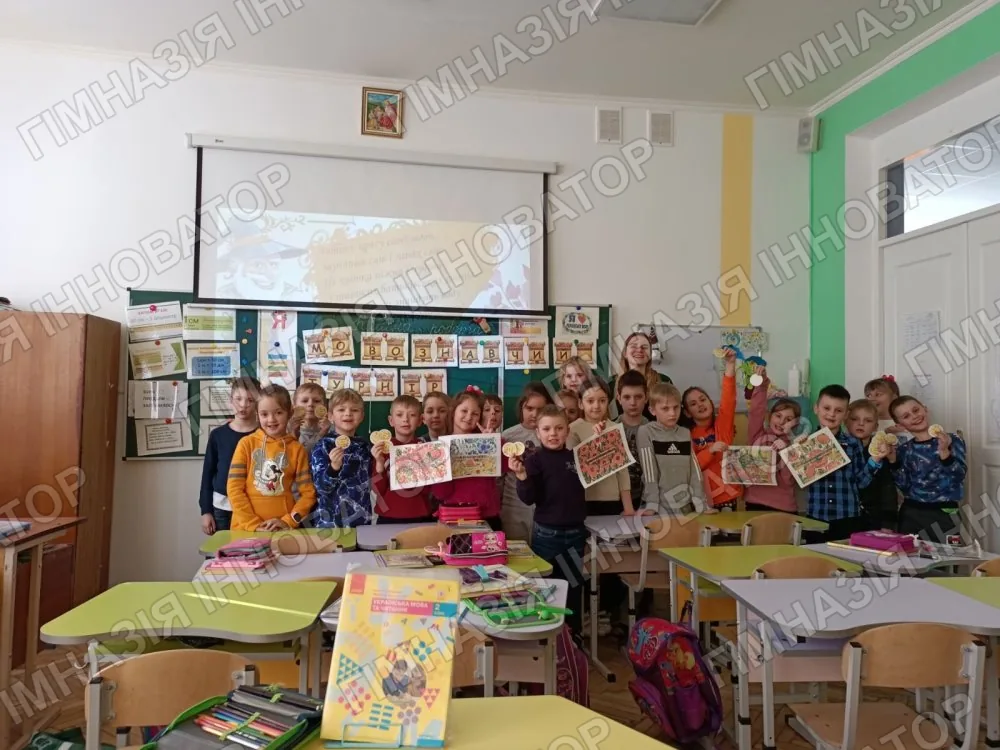 Знавці мови