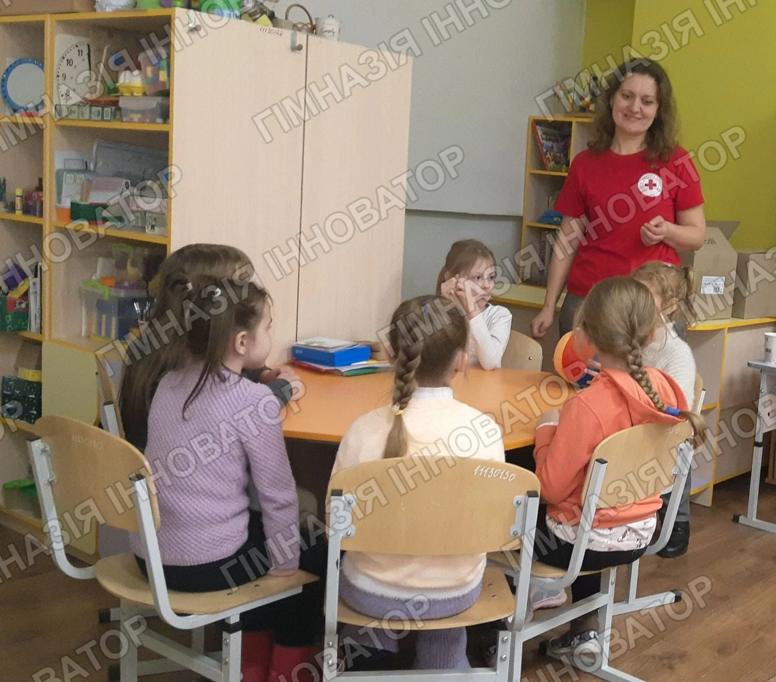 Солодкі гостинці для наших учнів